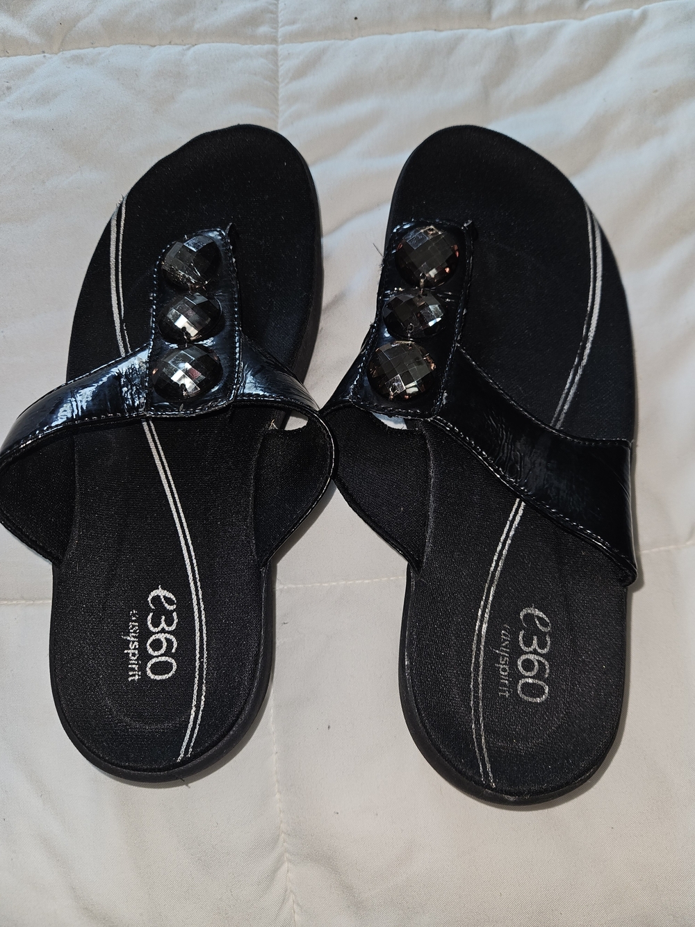 Easy Spirit Black Jeweled Thong Sandals